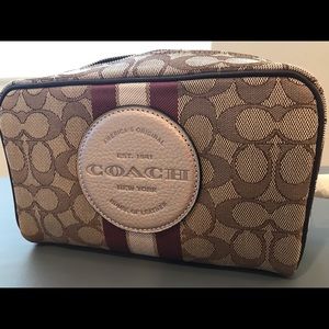 COACH DEMPSEY BOXY SIGNATURE JACQUARD MAKEUP BAG NWT